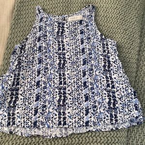 Casual flowy tank